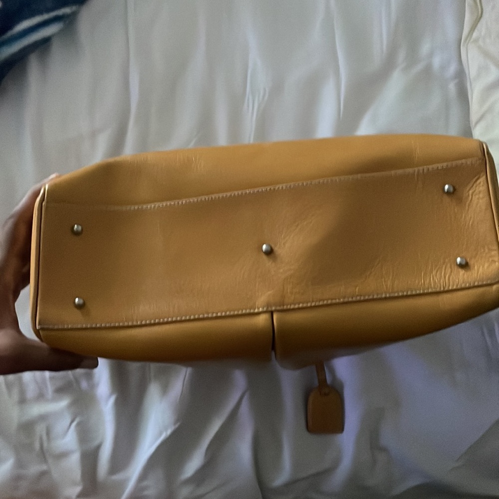 Vintage Gucci tote - Picture 17 of 17